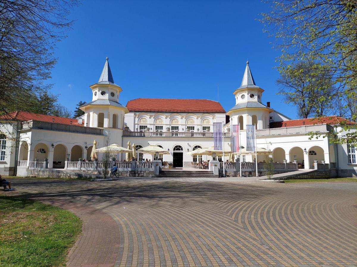 Aleks Sobe Otel Banja Koviljača Dış mekan fotoğraf