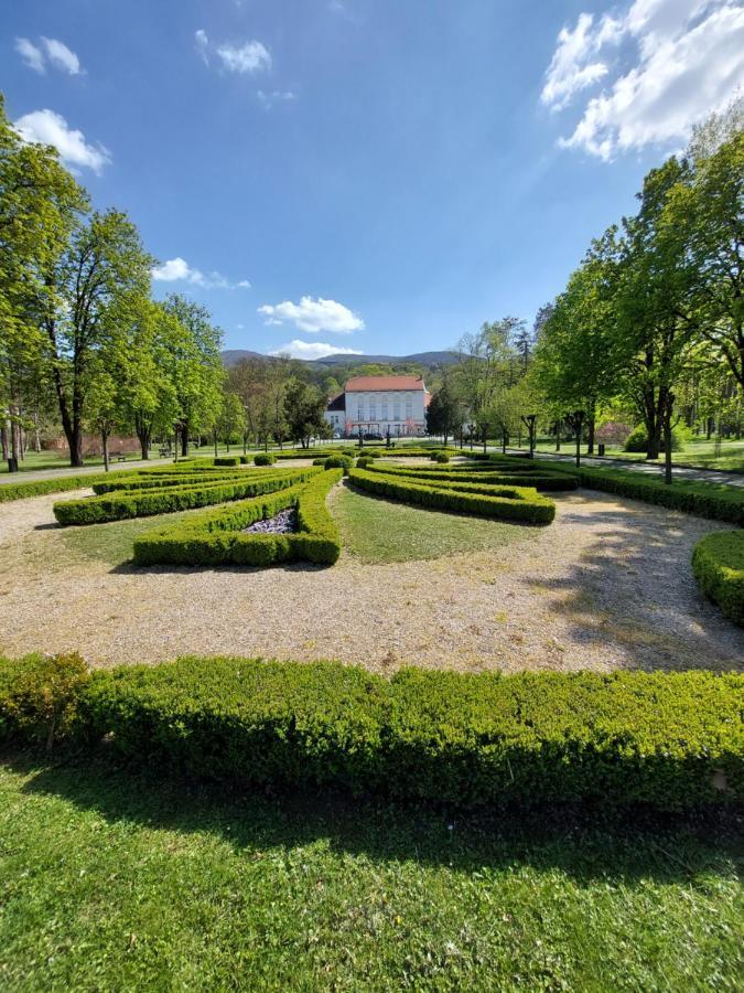 Aleks Sobe Otel Banja Koviljača Dış mekan fotoğraf
