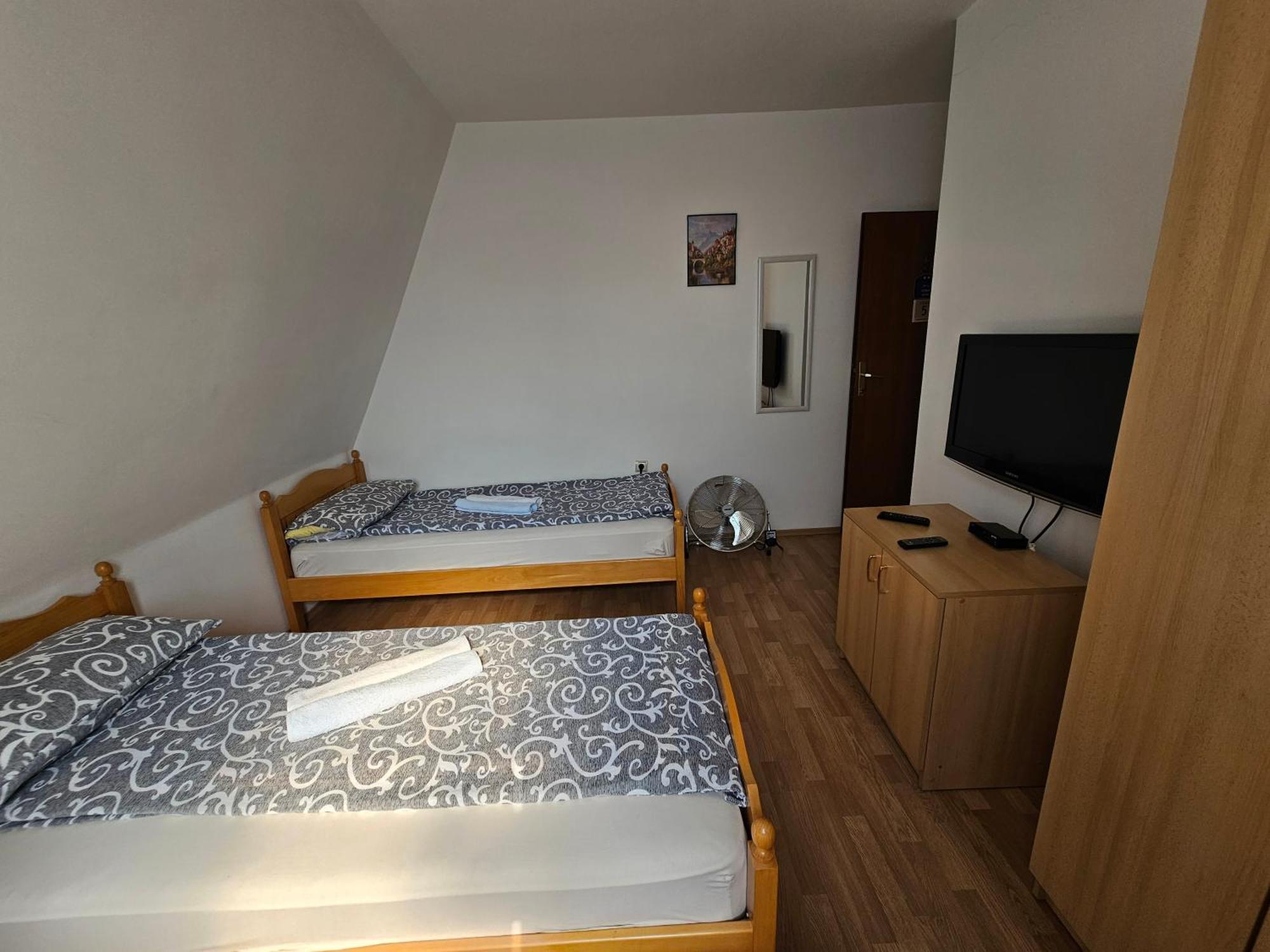 Aleks Sobe Otel Banja Koviljača Dış mekan fotoğraf
