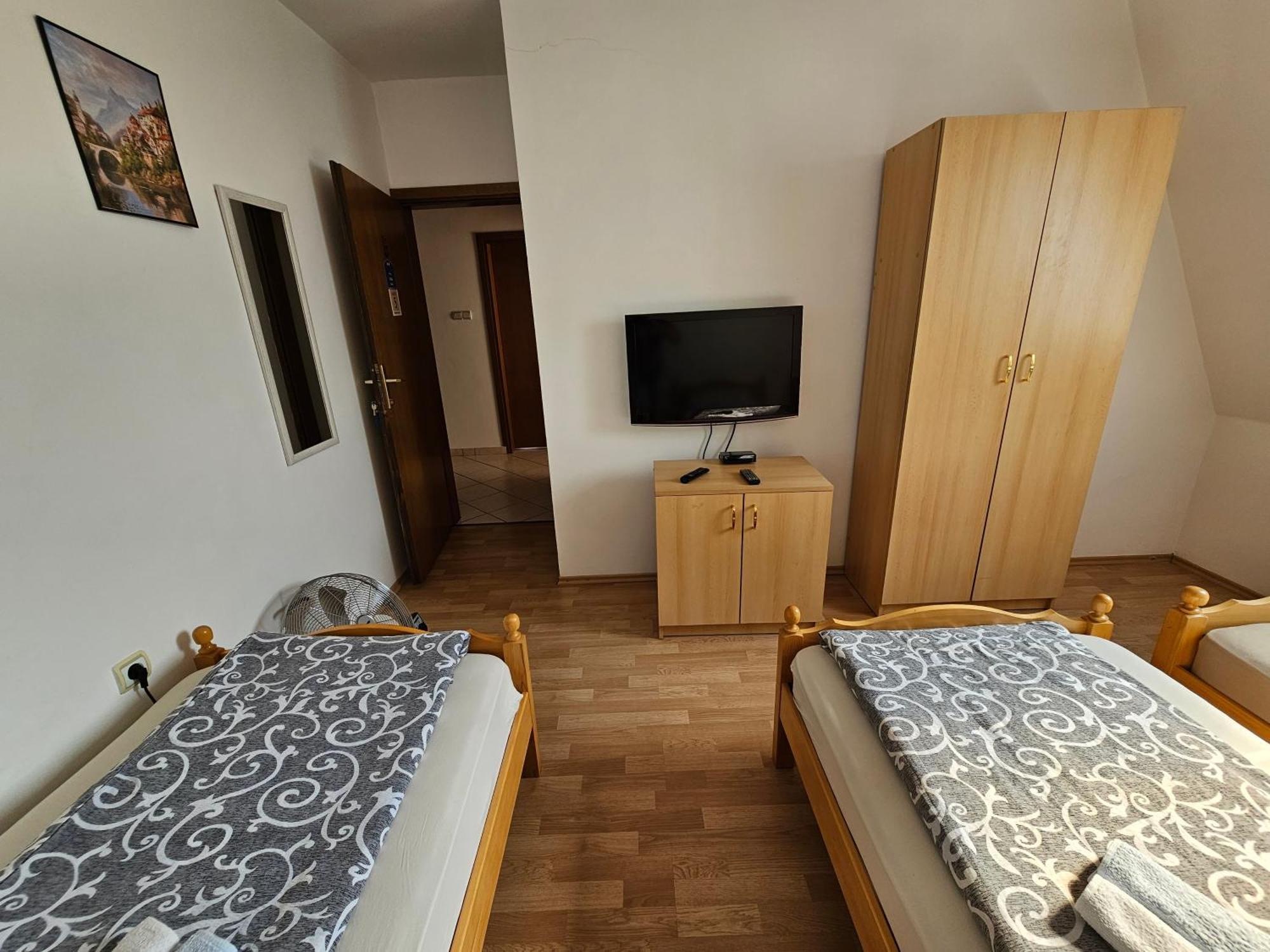 Aleks Sobe Otel Banja Koviljača Dış mekan fotoğraf