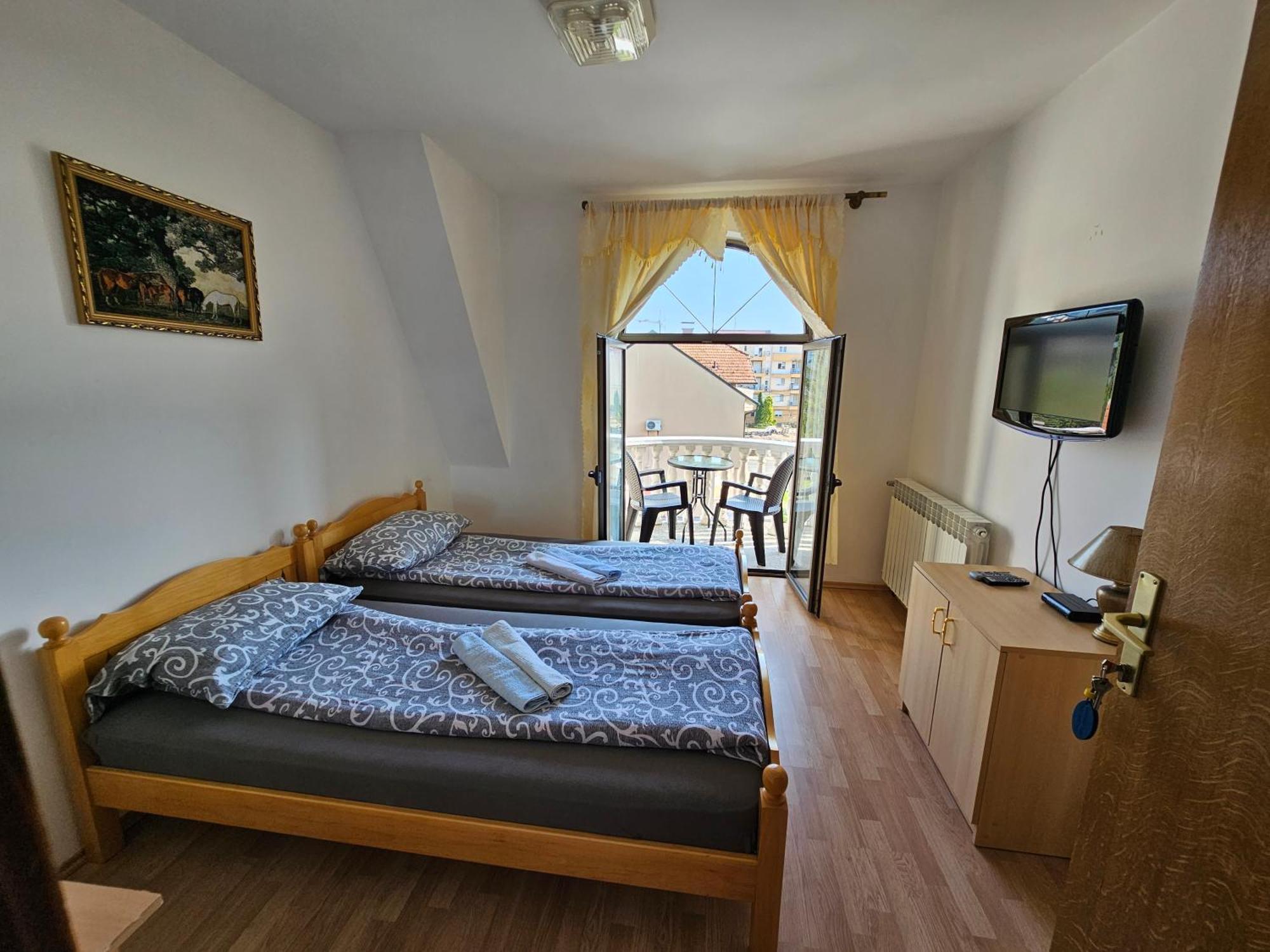 Aleks Sobe Otel Banja Koviljača Dış mekan fotoğraf