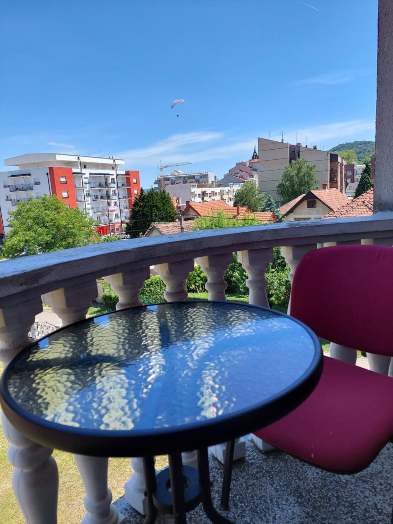 Aleks Sobe Otel Banja Koviljača Oda fotoğraf