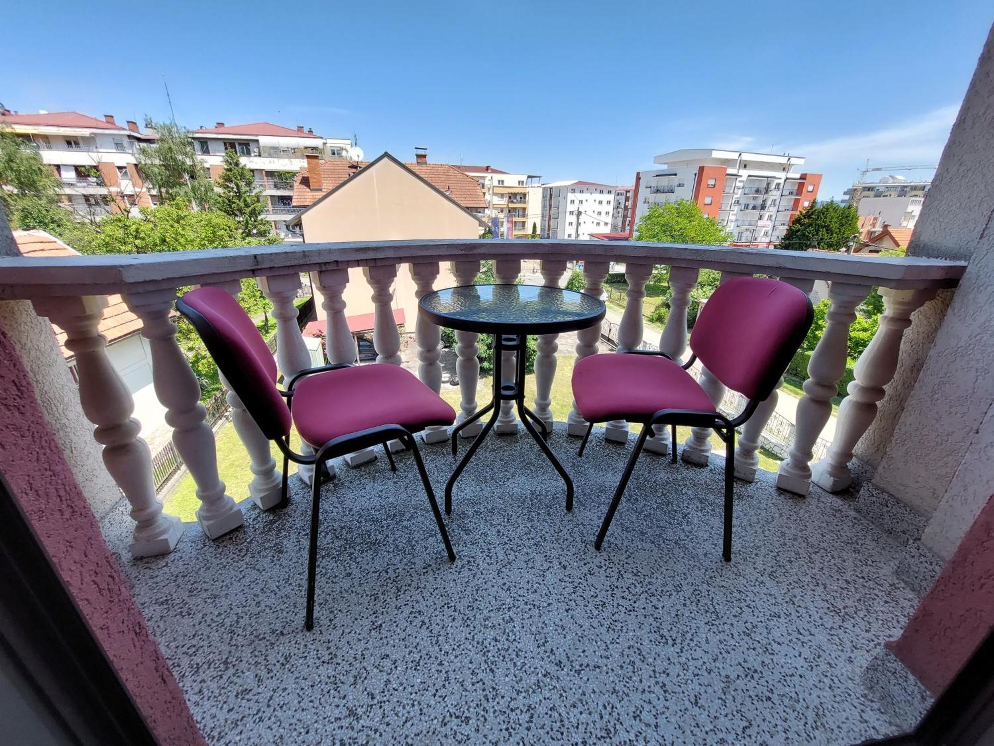 Aleks Sobe Otel Banja Koviljača Oda fotoğraf
